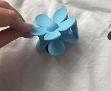 Blue flower hair claw clip