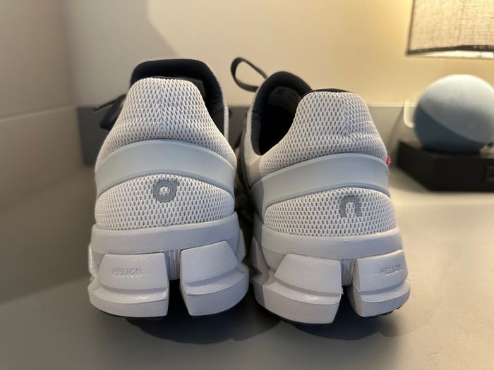 On Running Cloudswift Trainers