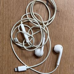 iphone earphone
