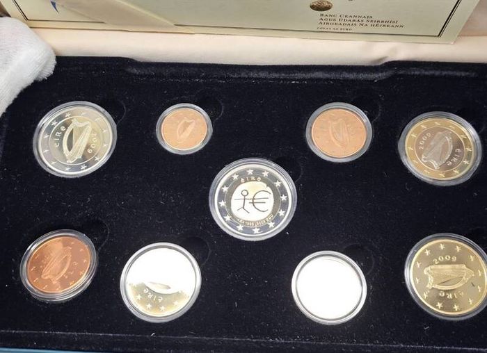 Ireland 2009 Proof Coin Set in Original Holder with COA