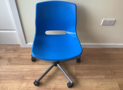 Desk chair