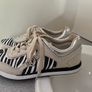 Guess Trainers Image 2