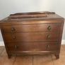 Harris Lebus dresser with mirror. Have spare drawer handle for damaged one. Image 4