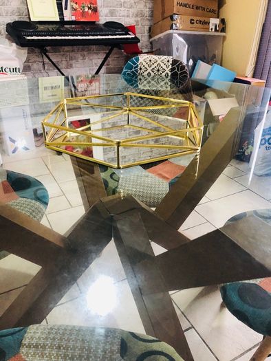 Glass Table & 4 Chairs