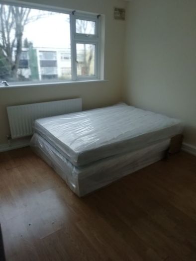Bargain beds and mattresess