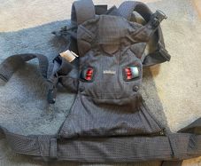 Baby Bjorn One Air mesh baby carrier- Black