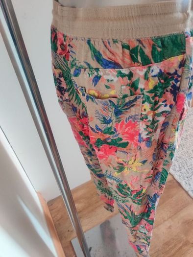 M&S Collection floral linen pants size UK14 Regular EU42 Regular Postage included