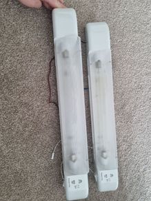 Bathroom shaver lights