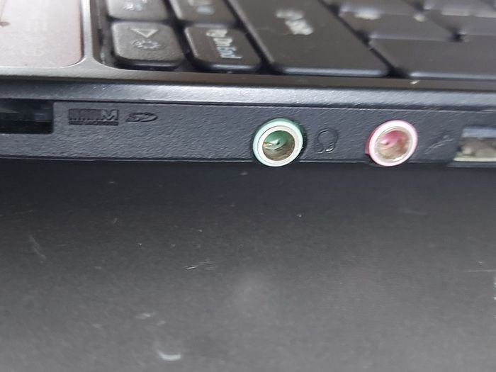 Acer Aspire One, Model D255, Intel Atom N450, 1.66 GHz, 1GB Ram, 250GB HDD, Windows 7, 32 bit, Firefox, Opera, chrome
