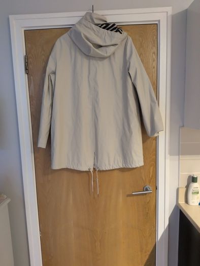 F&F Ladies Shower Resistant Long  Jacket With Hood. . (Hidden Phone Pocket ). S.18.   B.N.W.T.