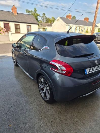 2014 Peugeot 208
