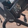 Doona carseat and Isofix Base Image 2