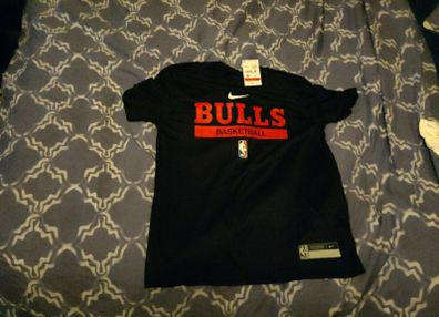 T-shirt nike