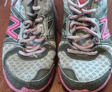 New balance girl sneaker