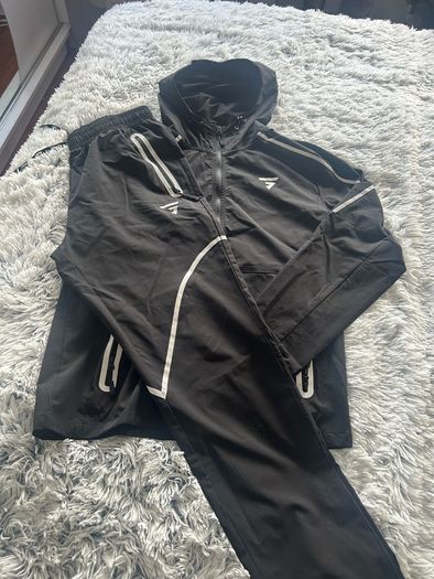 GRIID Black reflective tracksuit