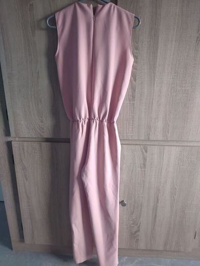 pink jumpsuit Fits 10 ,10/12 No belt incl