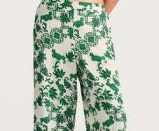 womens trousers and top