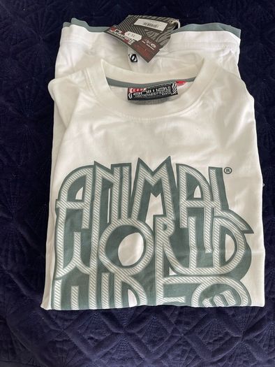 animal tee shirt large(new with tags