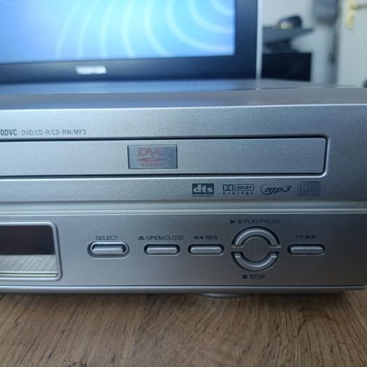 Black Diamond BD250DVC DVD Player and VHS VCR Combo