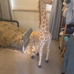 5ft giraffe toy/decoration