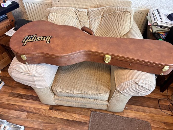 Gibson SG BASS New Beautiful Stunning Instrument.