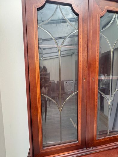 Furniture Beautiful Italian Inlaid Display and storage Cabinet