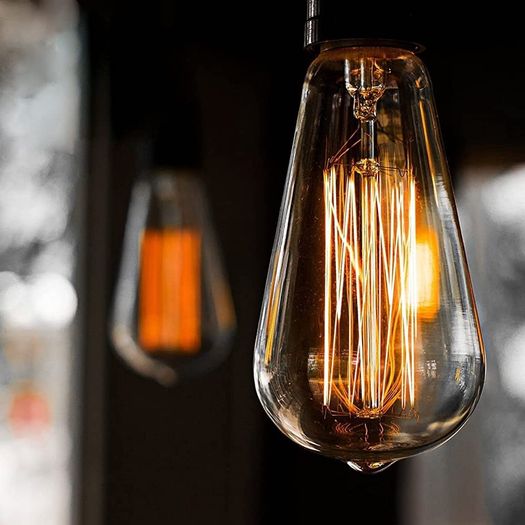 Vintage Edison Light Bulb 40W - Dimmable Screw Edison Light Bulb ST64 - E27 Base 220V Incandescent Classic Antique Bulb Style - Warm Whtie 2700K - Amber Glass-6 Packs (FREE POSTAGE)