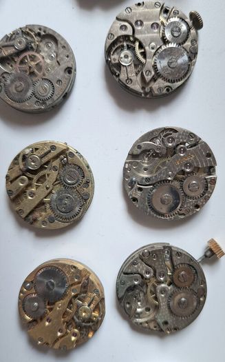 Lot of 60 Ladies Wrist movements incl: Rolex Unicorn Prima
