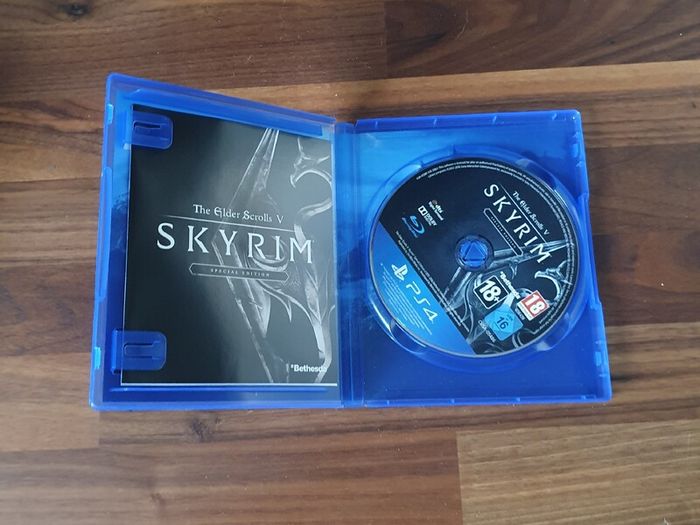 Elder Scrolls Skyrim Special Edition PS4 PlayStation 4