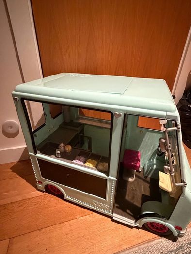 Ice cream van