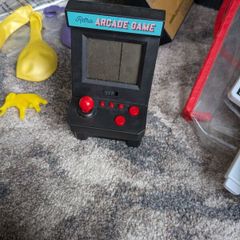 hand held retro arcade game