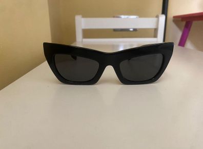 Burberry black sunglasses
