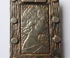 Vintage Sterling Silver 1977 Queen Elizabeth II Silver Jubilee Ingot Pendant by Addis & Co - 14,8g