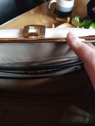 ladies black and cream handbag