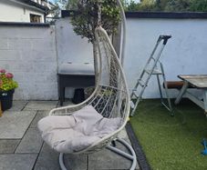 hanging chairs
