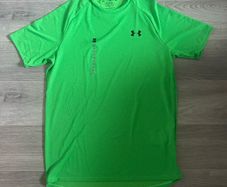 Under Armour Tshirt