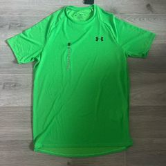 Under Armour Tshirt