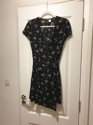 H&M Floral Wrap Dress (S)