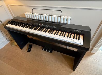 Thomann digital piano, stand and stool. Excellent condition