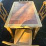 Table with 4 chairs Image 2