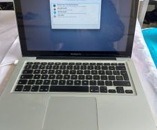 Apple MacBook Pro, 13 inch, Mid 2010, 4GB Ram, 500GB HDD, Ready for reinstalling High Sierra, excellent Battery and very good cosmetic condition
