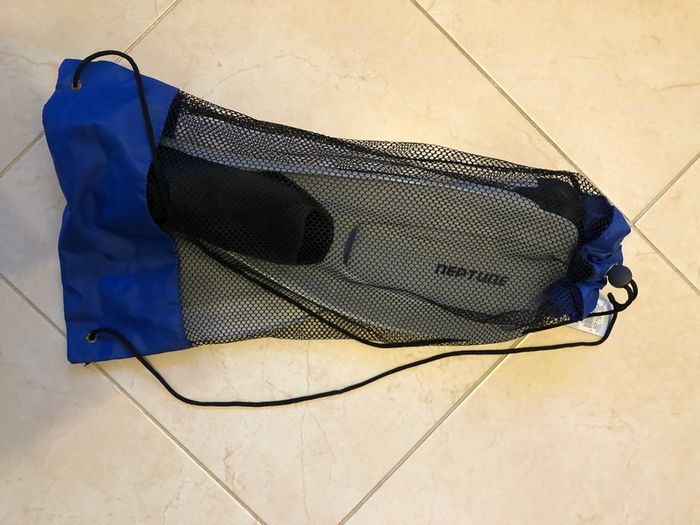 Fins for children with net bag, size EU - 33