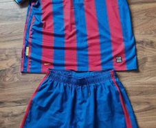Barca Adult jersey and shorts 2009/10