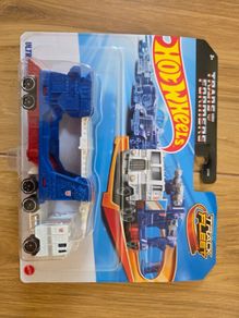 Hot Wheels Ultra Magnus