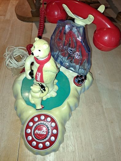 Polar bear coca cola phone,