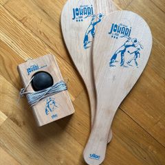 Jokari du Jura wooden paddle game Vilac