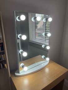light up makeup mirror