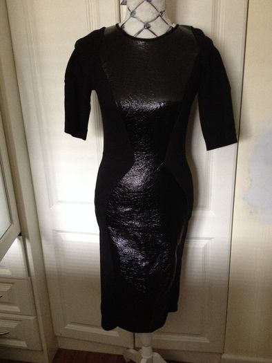 RIVER ISLAND.. Beautiful Black Fitted Pencil Dress (Size 10)