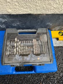 Drill bit set