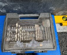 Drill bit set